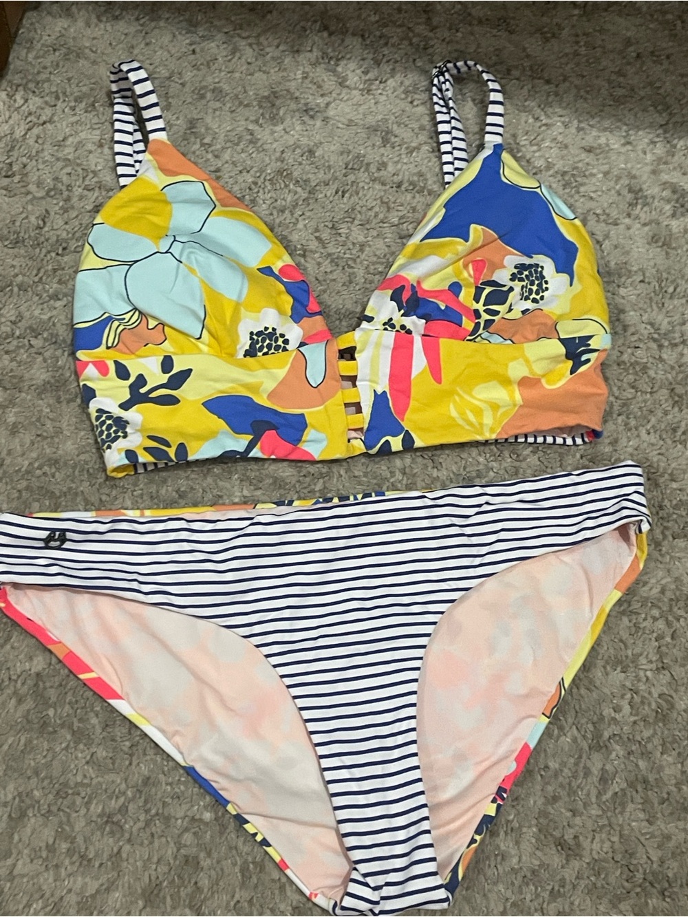 Beachy XS/S LOT: 8 ITEMS Roxy/Billabong/Hurley/swimsuits/dress/shorts/halter! - Picture 6 of 16